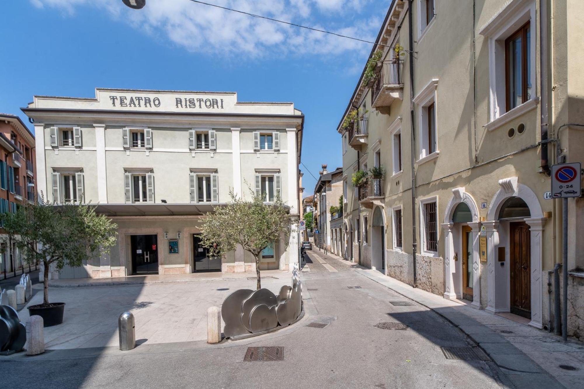 Apartamento Palazzo Ristori Verona Exterior foto