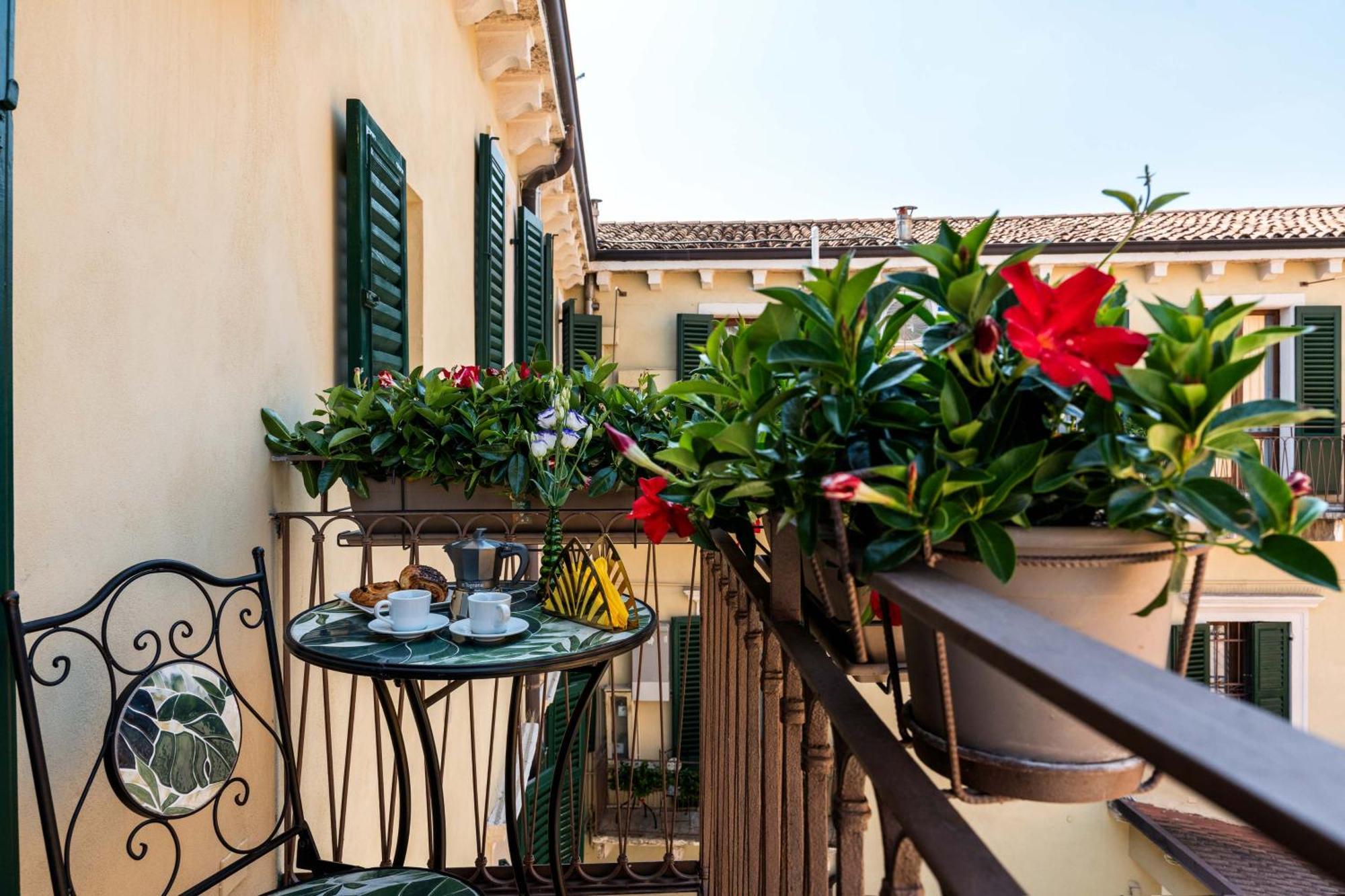 Apartamento Palazzo Ristori Verona Exterior foto